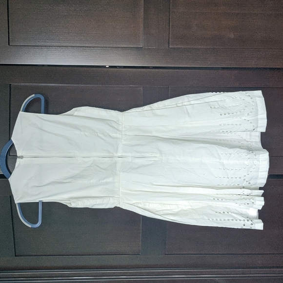 NWT GAP White Eyelet Embroidered Sundress - Picture 5 of 5
